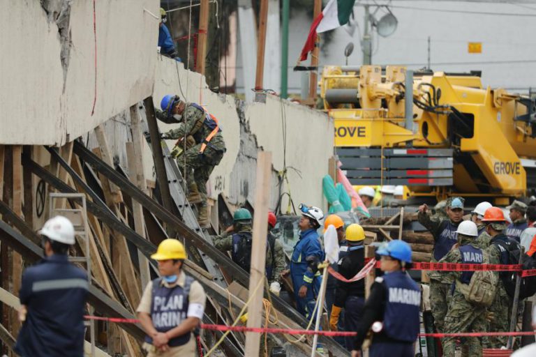 NOVO BALANÇO APONTA PARA MAIS DE 250 MORTOS NO SISMO NO MÉXICO
