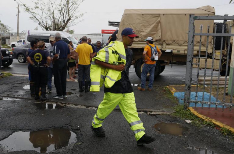 NÚMERO DE MORTOS EM PORTO RICO DEVIDO AO FURACÃO MARIA SOBE PARA 12