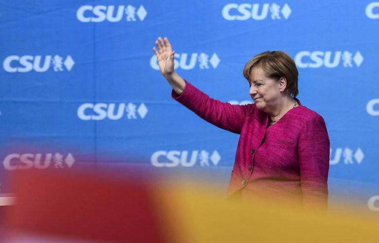ELEIÇÕES LEGISLATIVAS DE HOJE NA ALEMANHA DEVEM DAR QUARTO MANDATO A ANGELA MERKEL