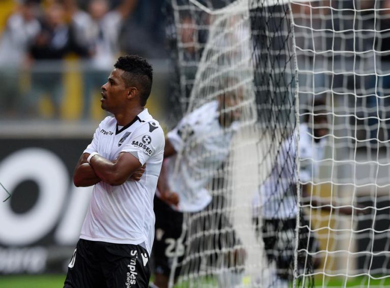 VITÓRIA DE GUIMARÃES DERROTA MARÍTIMO E NEGA-LHE TERCEIRO LUGAR NA I LIGA