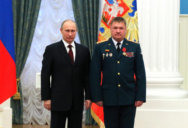 RÚSSIA DESTRÓI HOJE ÚLTIMAS RESERVAS DE ARMAS QUÍMICAS