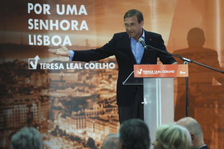 PASSOS ACUSA GOVERNO DE PROMETER “CÉU COMO LIMITE” E SÓ AGORA “DESCOBRIR AS TORMENTAS”