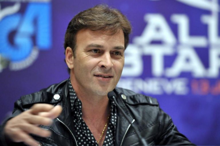 TONY CARREIRA “SEM MEDO ABSOLUTAMENTE NENHUM” DAS ACUSAÇÕES DE PLÁGIO