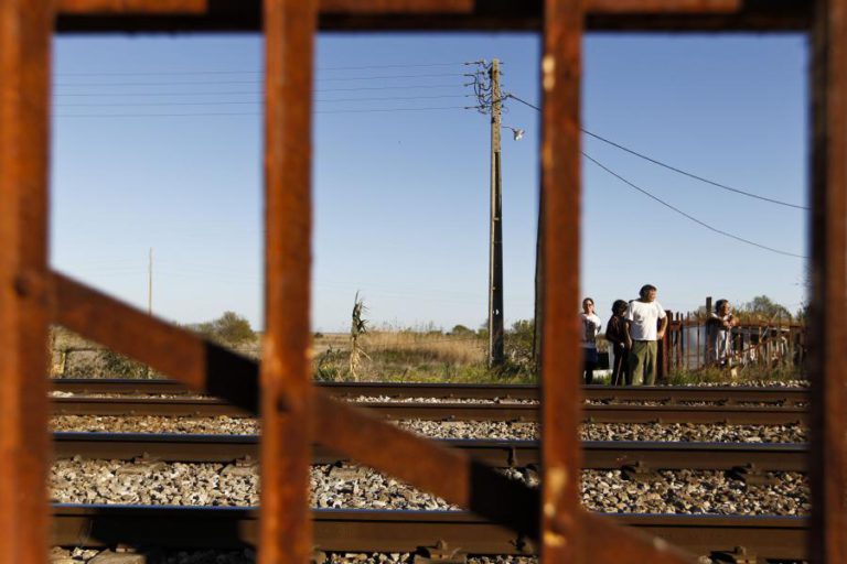 LINHAS DO NORTE E DA BEIRA ALTA CORTADAS DEVIDO A INCÊNDIOS- CP