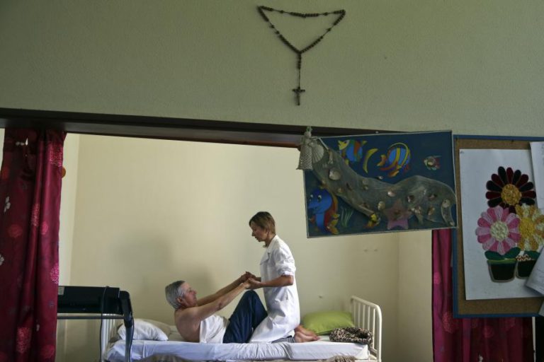 PARLAMENTO APROVA ORDEM DOS FISIOTERAPEUTAS E CHUMBA A DOS TÉCNICOS DE SAÚDE