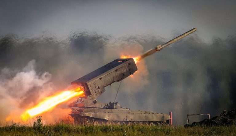 ARÁBIA SAUDITA ASSINA ACORDO PARA A COMPRA DE SISTEMAS ANTIAÉREOS RUSSOS