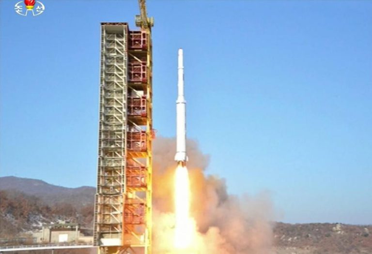 COREIA DO NORTE DIZ QUE VAI LANÇAR MAIS SATÉLITES APESAR DA PRESSÃO INTERNACIONAL