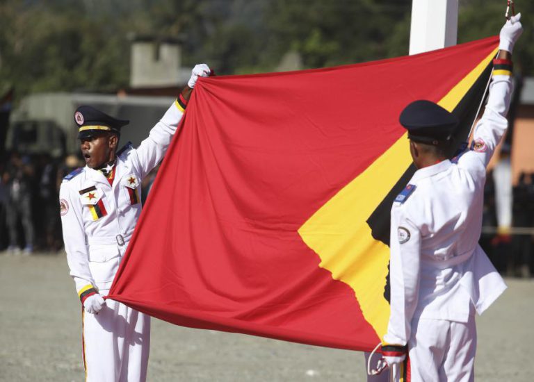 MNE TIMORENSE GARANTE QUE GOVERNO CUMPRIRÁ COMPROMISSOS APESAR DE SITUAÇÃO POLÍTICA