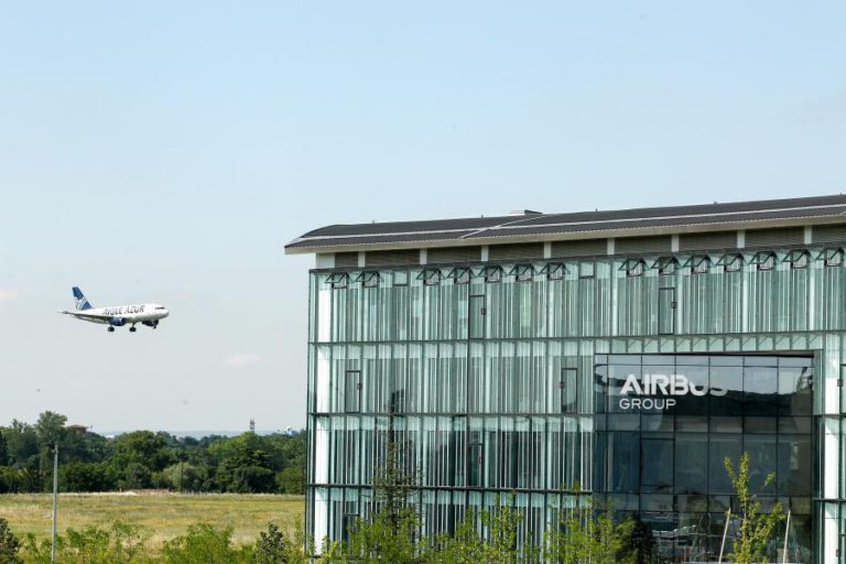 GRUPO FRANCÊS AIRBUS COM LUCRO DE 1.851 ME ATÉ SETEMBRO