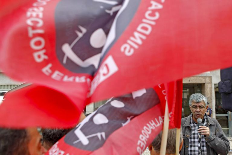 TRABALHADORES DOS TRANSPORTES DE MERCADORIAS QUEREM AUMENTO SALARIAL E REGULAMENTAÇÃO DO SETOR