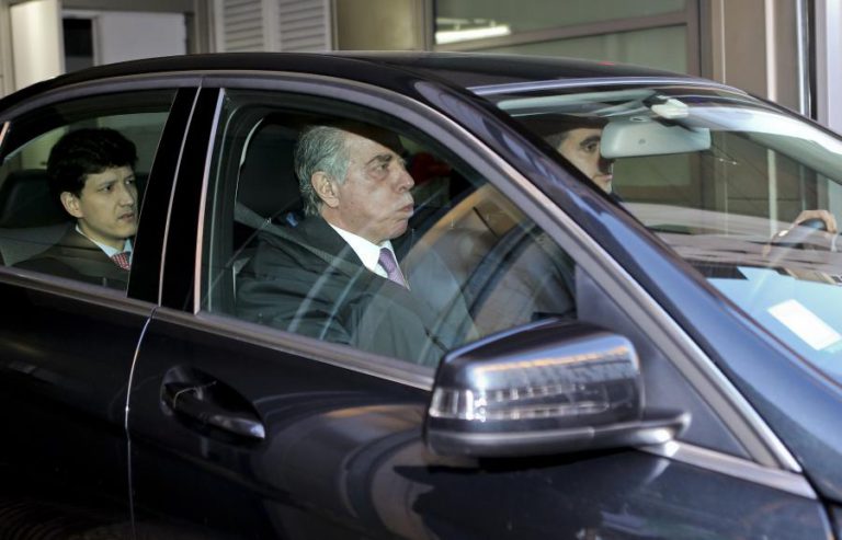 TRIBUNAL ARRESTA PENSÃO DE EX-BANQUEIRO RICARDO SALGADO A PEDIDO DO MP