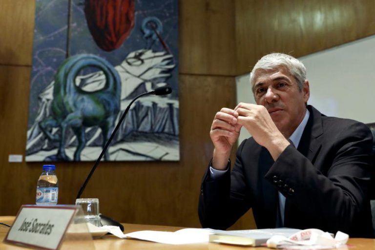 SÓCRATES DIZ QUE ARRESTOS “NÃO TÊM NENHUM FUNDAMENTO NEM JUSTIFICAÇÃO”