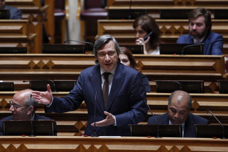 CDS DESAFIA ESQUERDA A AVALIAR “SE HOUVE OU NÃO FALHAS GRAVES” NOS INCÊNDIOS