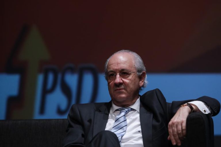 RUI RIO VAI APRESENTAR CANDIDATURA À LIDERANÇA DO PSD NA QUARTA-FEIRA