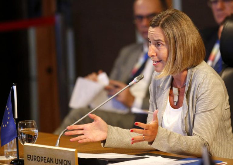 UE FELICITA NOBEL DA PAZ EM DEFESA DO DESARMAMENTO NUCLEAR