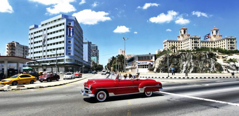 ALTERAÇÕES CLIMÁTICAS E FALTA DE MANUTENÇÃO AMEAÇAM AVENIDA MARGINAL DE HAVANA
