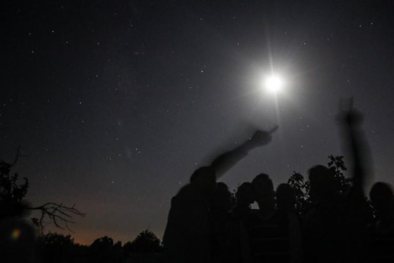 CONSUMO DE PSICOFÁRMACOS POR JOVENS LEVA ESPECIALISTAS A QUESTIONAREM PRESCRIÇÃO