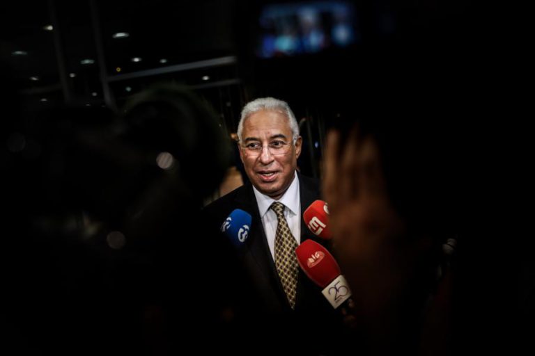 ANTÓNIO COSTA AFIRMA QUE NEGOCIAÇÕES DO OE2018 COM BLOCO, PCP E PEV FORAM “MUITO CONSTRUTIVAS”