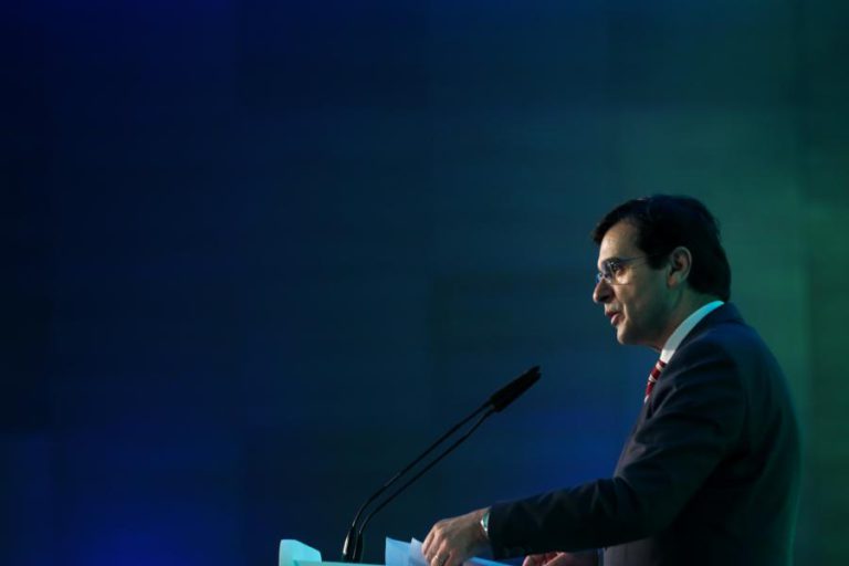 MINISTRO DA SAÚDE PROMOVE NA EUROPA CANDIDATURA A AGÊNCIA DO MEDICAMENTO