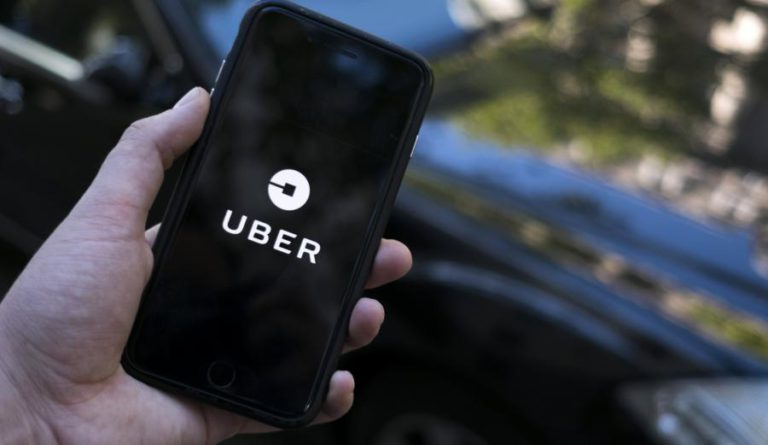 ASSOCIAÇÃO EXIGE QUE PARLAMENTO APROVE PROPOSTA DE LEI PARA REGULAR ATIVIDADES DA UBER E CABIFY