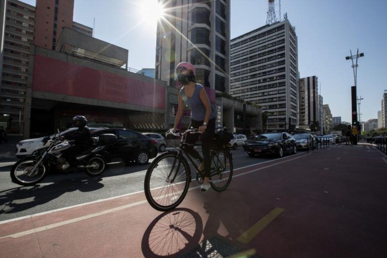 ALIMENTO PROCESSADO FEITO COM COMIDA PERTO DO PRAZO DE VALIDADE CAUSA POLÉMICA NO BRASIL