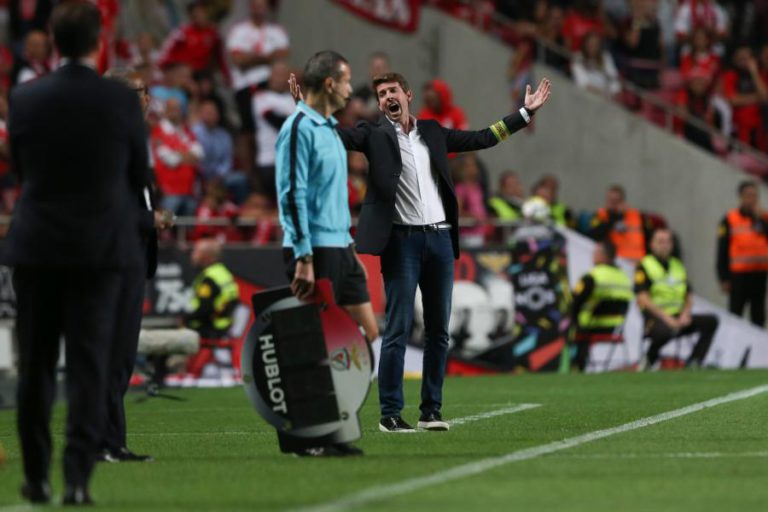 VASCO SEABRA DEIXA O COMANDO TÉCNICO DO PAÇOS DE FERREIRA