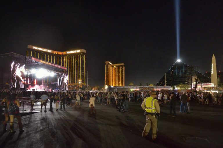 PELO MENOS 20 MORTOS E 100 FERIDOS APÓS DISPAROS EM FESTIVAL EM LAS VEGAS