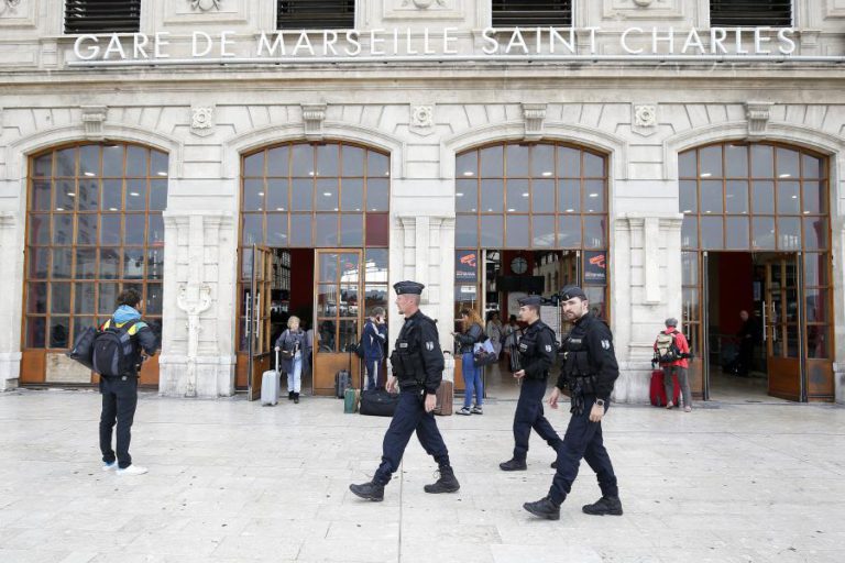 TUNÍSIA DIZ NÃO TER EVIDÊNCIA DE LIGAÇÃO DO ATAQUE EM MARSELHA A GRUPOS TERRORISTAS