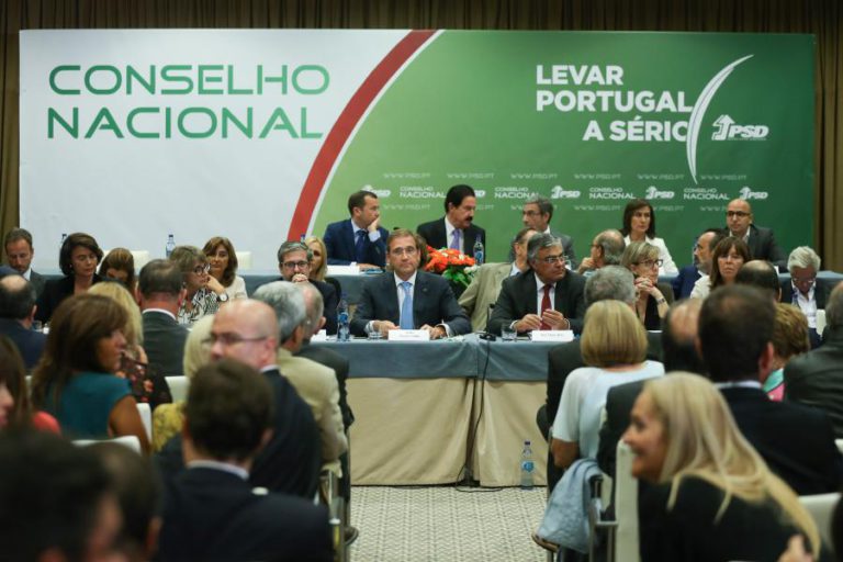 DIREÇÃO DO PSD PÕE À ESCOLHA DO CONSELHO NACIONAL DIRETAS A 09 DE DEZEMBRO OU A 13 DE JANEIRO