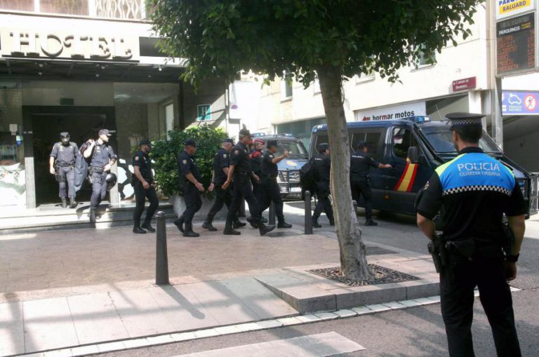 TRIBUNAL SUPERIOR REFORÇA E ENTREGA SEGURANÇA À POLÍCIA NACIONAL NA CATALUNHA