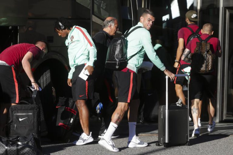 MUNDIAL2018: UMA CENTENA DE PORTUGUESES À ESPERA DA SELEÇÃO EM ANDORRA