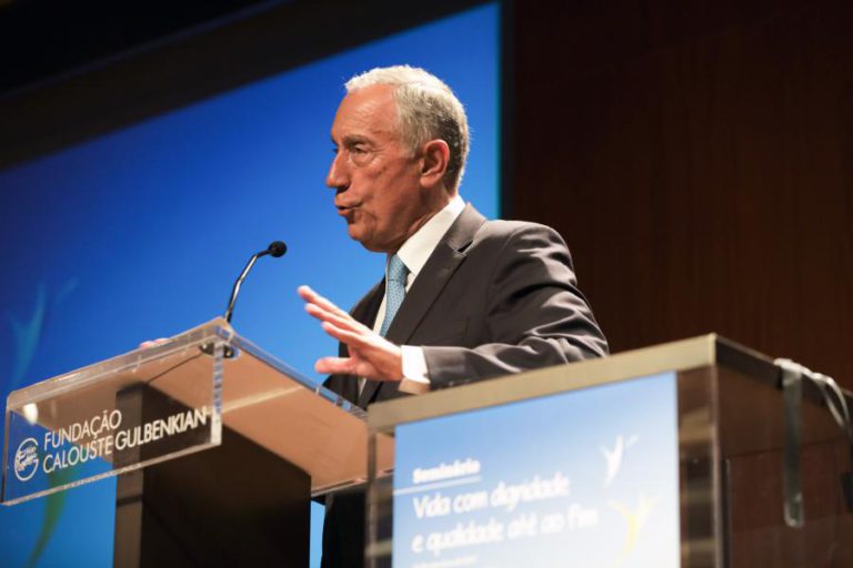 MARCELO PEDE AOS RESPONSÁVEIS POLÍTICOS MAIS EMPENHO NOS CUIDADOS PALIATIVOS