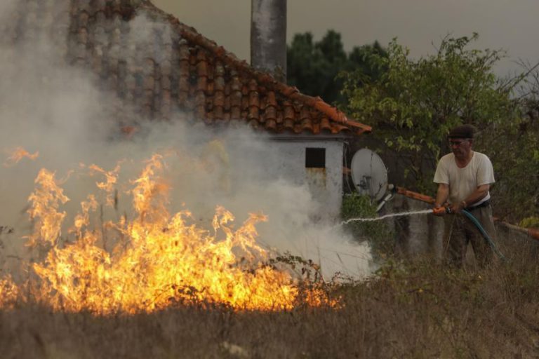 INCÊNDIOS: FOGO NA SERTÃ EXIGE RETIRADA DE PESSOAS DE ALDEIAS – CÂMARA