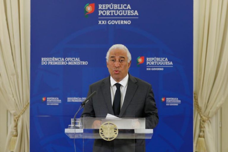 COSTA PROMETE ABERTURA A REGIME ÁGIL PARA COMPENSAR FAMÍLIAS DAS VÍTIMAS