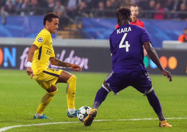 JUSTIÇA BRASILEIRA CONDENA FUTEBOLISTA NEYMAR A PAGAR MULTA DE UM MILHÃO DE EUROS