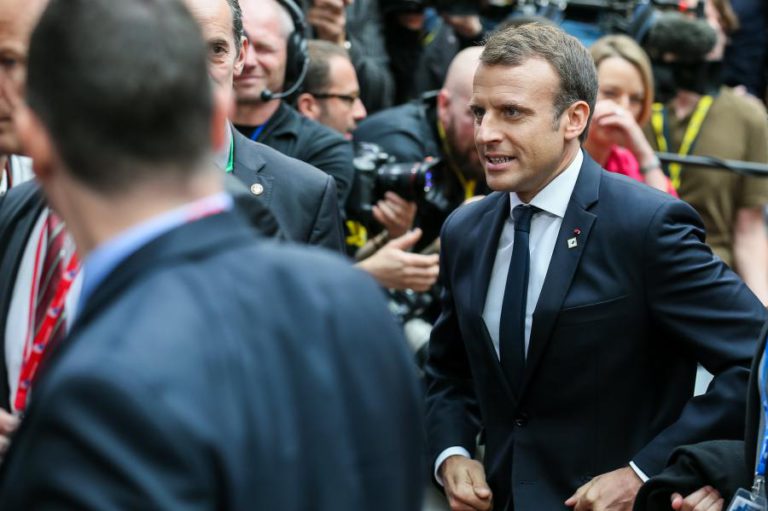 INCÊNDIOS: MACRON DIZ-SE SOLIDÁRIO COM “AMIGOS PORTUGUESES”
