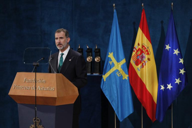 REI FELIPE VI GARANTE QUE CATALUNHA “É E SERÁ PARTE ESSENCIAL DE ESPANHA”