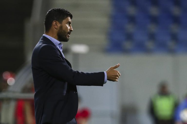 PEDRO EMANUEL DEIXA O COMANDO TÉCNICO DO ESTORIL-PRAIA