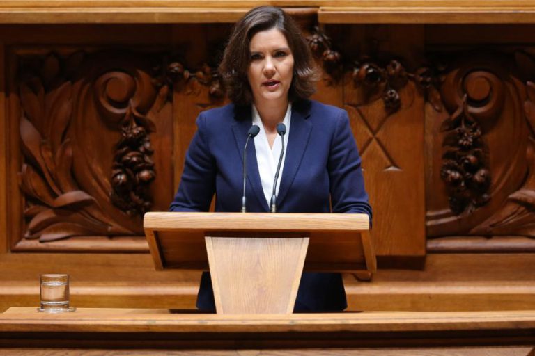 INCÊNDIOS MOSTRARAM “POLÍTICO HABILIDOSO” QUANDO PAÍS PRECISAVA DE UM ESTADISTA — CRISTAS