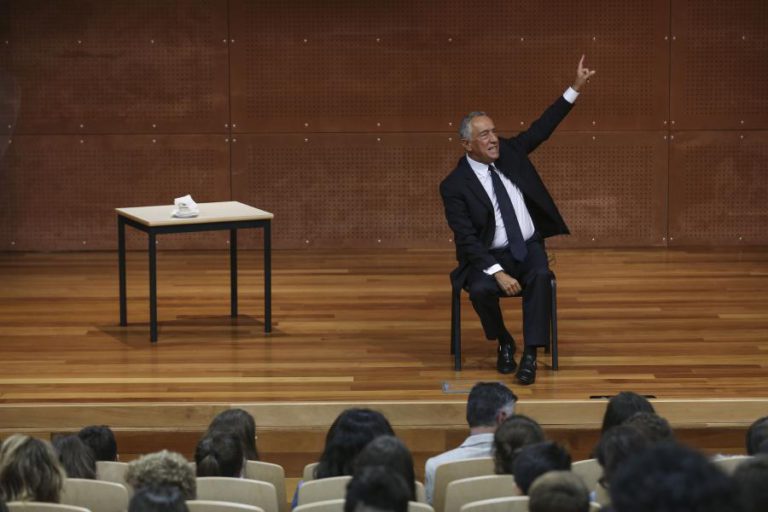 “O GOVERNO TEM MENOS DE DOIS ANOS PARA RESOLVER O PROBLEMA [DOS INCÊNDIOS]” — MARCELO