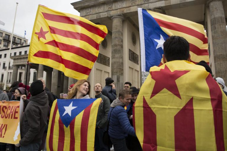 CATALUNHA: TC ESPANHOL ANULA DECLARAÇÃO DE INDEPENDÊNCIA