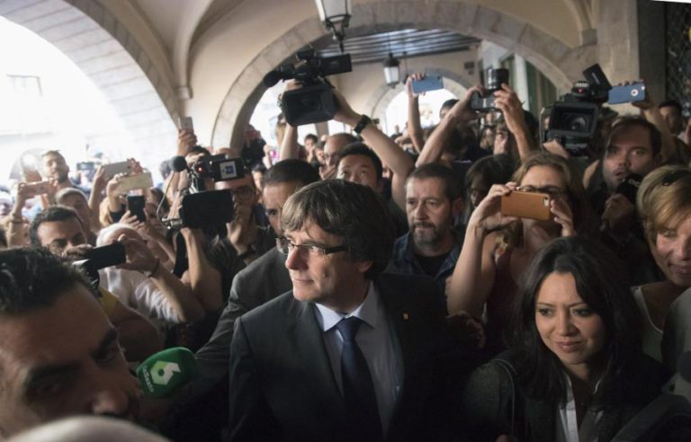 SECRETÁRIO DE ESTADO BELGA DIZ QUE CARLES PUIGDEMONT PODE PEDIR ASILO À BÉLGICA