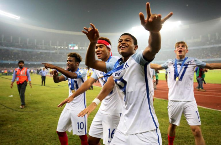 INGLATERRA GOLEIA ESPANHA E SAGRA-SE CAMPEÃ MUNDIAL DE SUB-17