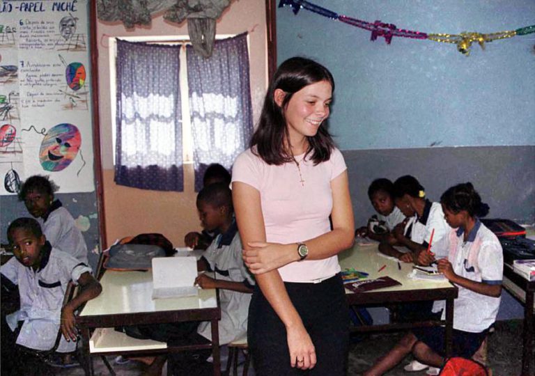 MINISTRA DA EDUCAÇÃO DE CABO VERDE DIZ QUE LIVROS COM ERROS NÃO SERÃO RETIRADOS