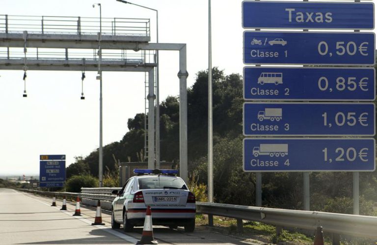 GOVERNO ADMITE DAR INCENTIVOS FISCAIS E REVER PORTAGENS PARA DESENVOLVER INTERIOR