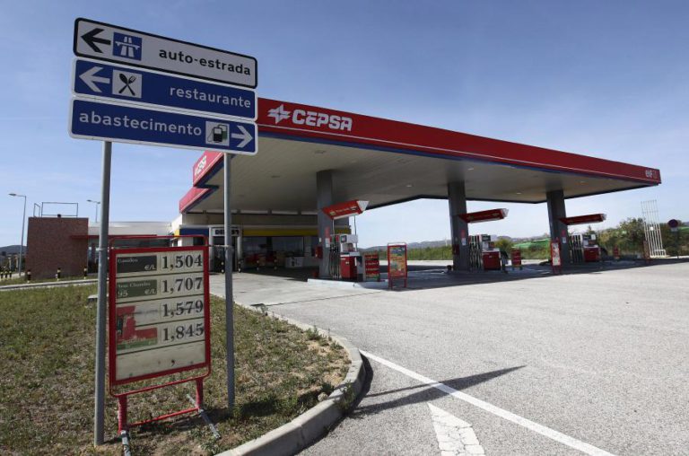 CEPSA AUMENTA LUCROS EM 49% PARA 680 ME DEVIDO A MARGENS DE REFINAÇÃO
