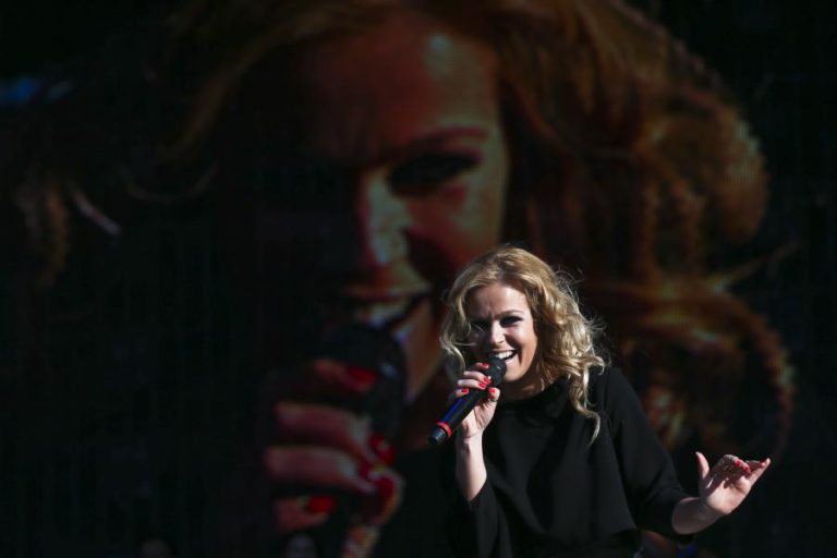 AUREA E AMOR ELECTRO ANIMAM PASSAGEM DE ANO NO PORTO