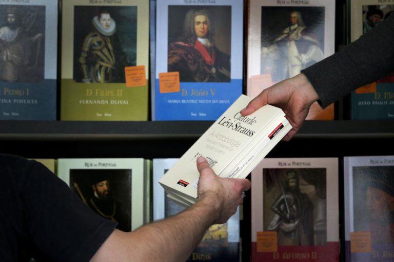 PLANO NACIONAL DE LEITURA 2027 SERÁ DESAFIO PORQUE “LER NÃO ESTÁ NA MODA” – COMISSÁRIA