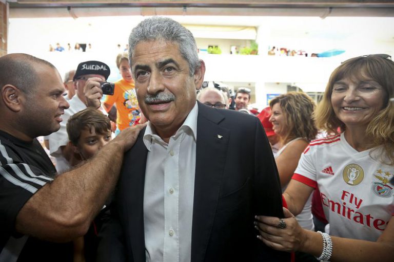 LUÍS FILIPE VIEIRA GARANTE CONTINUIDADE DE RUI VITÓRIA NO BENFICA