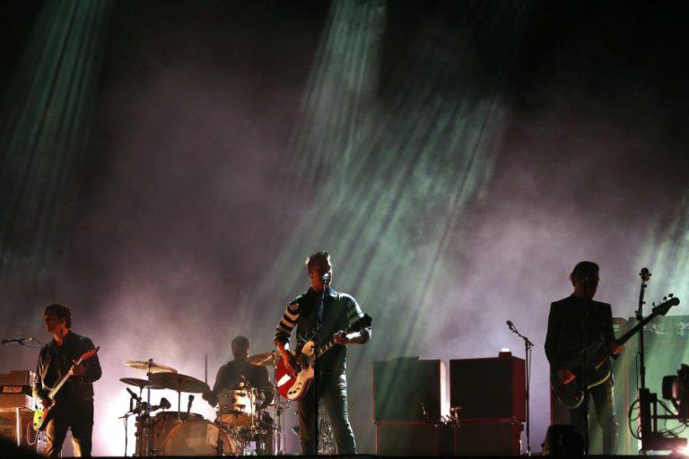 QUEENS OF THE STONE AGE ATUAM EM JULHO NO FESTIVAL ALIVE